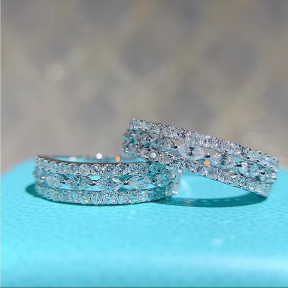 New Women’s 925 Silver Diamond Ring - Picture 3 of 8